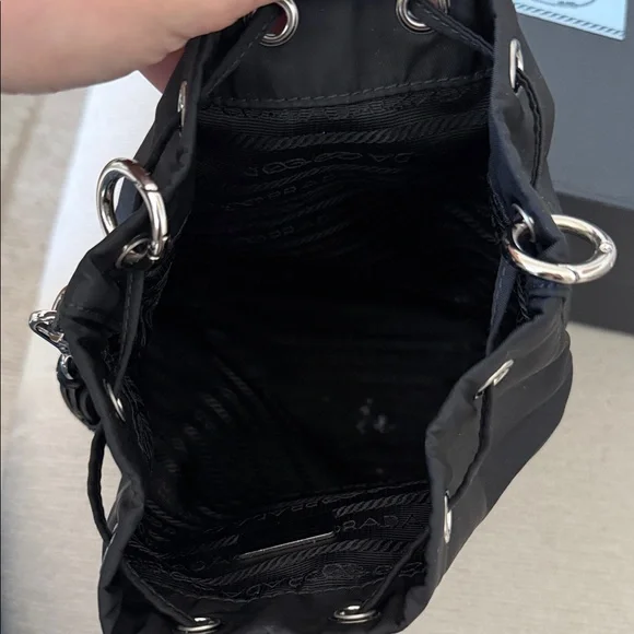 Prada Re-Nylon pouch - Picture 6 of 12
